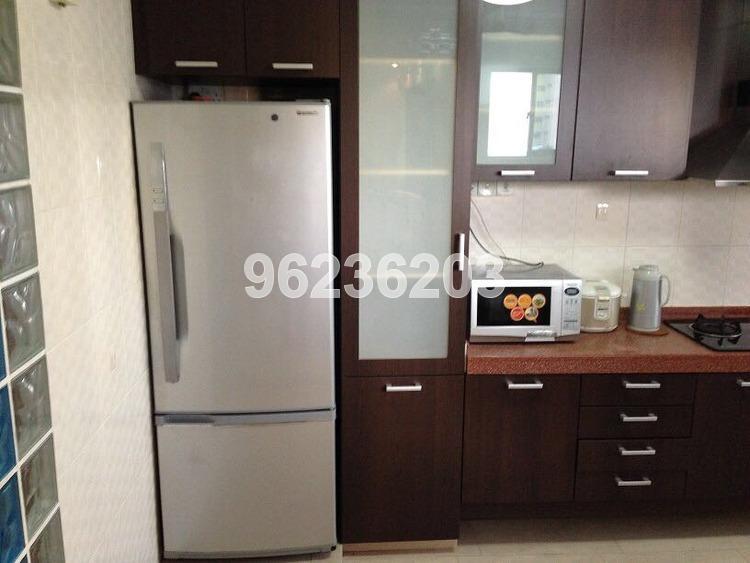 Blk 240 Jurong East Street 21 (Jurong East), HDB 5 Rooms #165489282